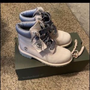 Girls rose color Timberland boots sz 3